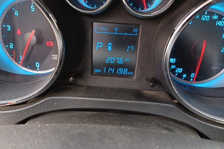 Used CHANGAN CS35 2014 1.6L Automatic Luxury Model China IV Standard Odometer Close Up