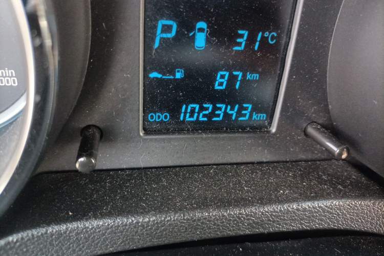 Used CHANGAN CS35 2014 1.6L Automatic Luxury Model China IV Standard Odometer Close Up