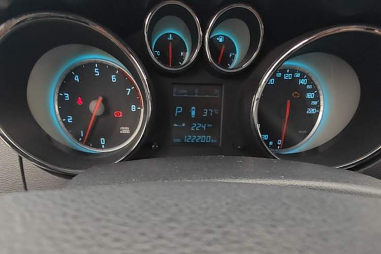 Used CHANGAN CS35 2014 1.6L Automatic Luxury Model China IV Standard Odometer Close Up