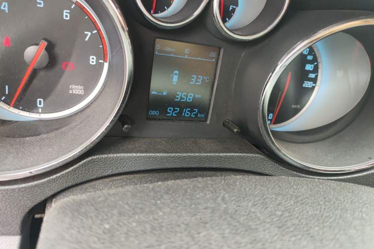 Used CHANGAN CS35 2014 1.6L Manual Luxury Model China IV Standard Odometer Close Up
