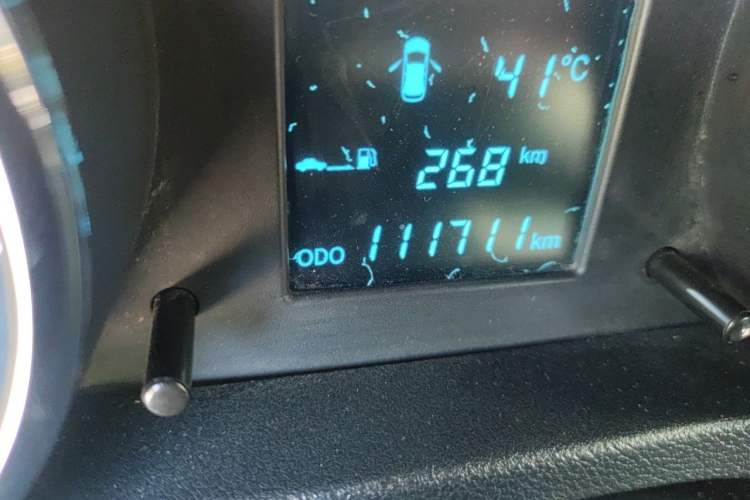 Used CHANGAN CS35 2014 1.6L Manual Luxury Model China IV Standard Odometer Close Up