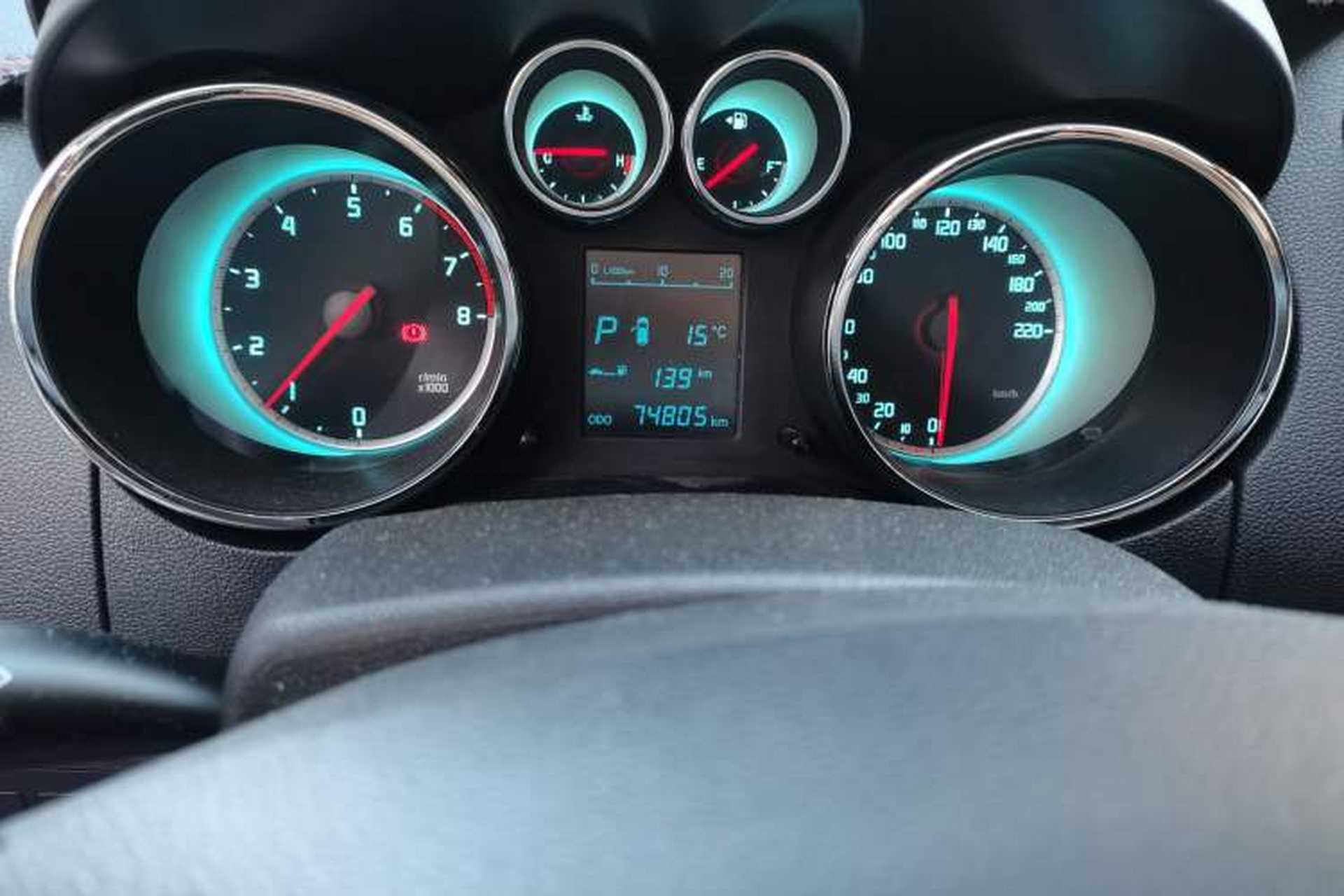 Used CHANGAN CS35 2014 1.6L Automatic Luxury Model China IV Standard Odometer Close Up