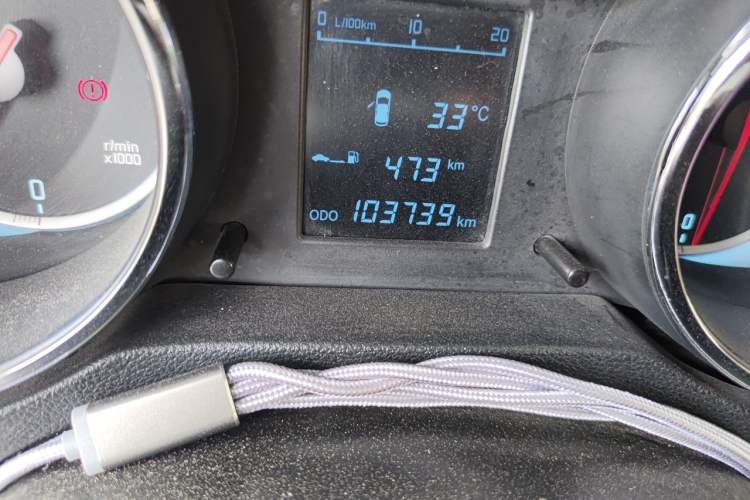 Used CHANGAN CS35 2014 1.6L Manual Comfort Version China IV Standard Odometer Close Up
