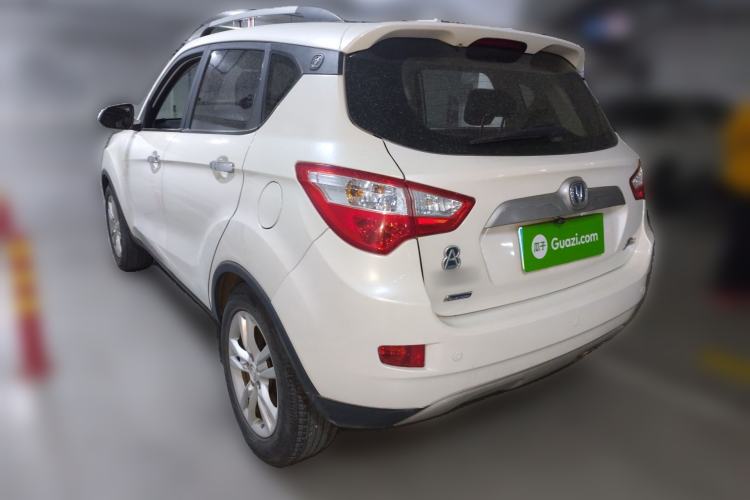 Used CHANGAN CS35 2014 1.6L Automatic Luxury Model China IV Standard Rear Left 45 Deg