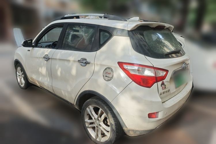 Used CHANGAN CS35 2014 1.6L Manual Luxury Model China IV Standard Rear Left 45 Deg