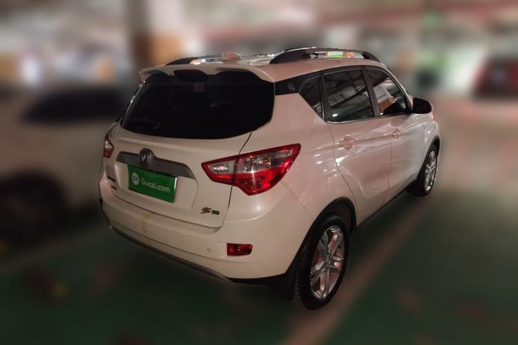 Used CHANGAN CS35 2014 1.6L Manual Luxury Model China IV Standard Rear Right 45 Deg
