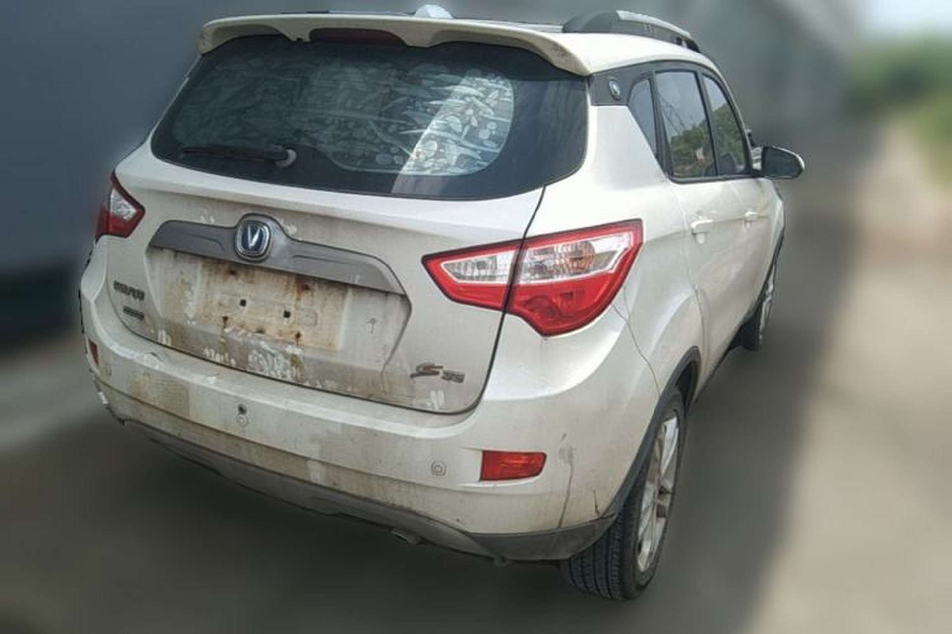Used CHANGAN CS35 2014 1.6L Manual Luxury Navigation Model China IV Standard Rear Right 45 Deg