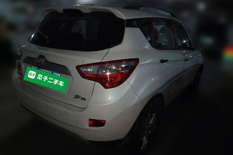 Used CHANGAN CS35 2014 1.6L Automatic Luxury Model China IV Standard Rear Right 45 Deg