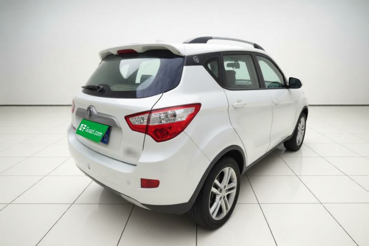 Used CHANGAN CS35 2014 1.6L Manual Luxury Model China IV Standard Rear Right 45 Deg