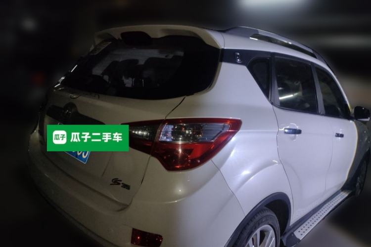 Used CHANGAN CS35 2014 1.6L Automatic Luxury Navigation Model China IV Standard Rear Right 45 Deg