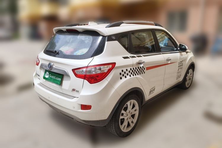 Used CHANGAN CS35 2014 1.6L Automatic Luxury Model China IV Standard Rear Right 45 Deg