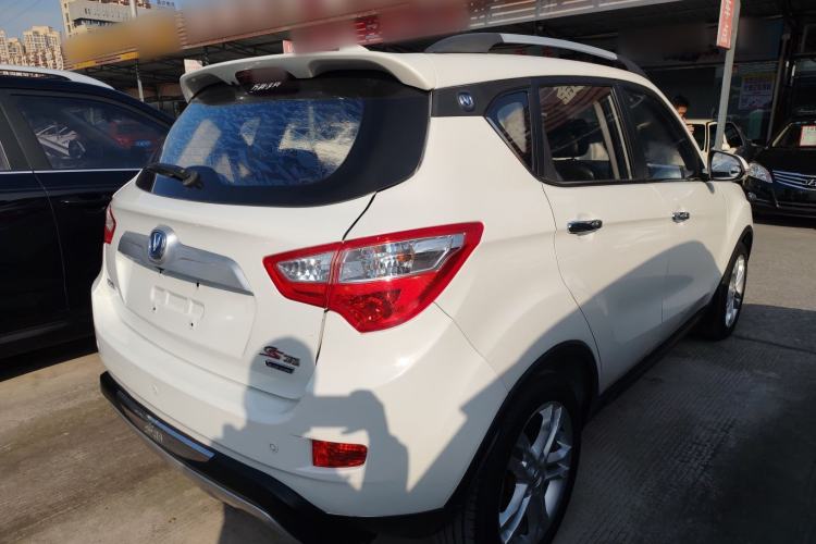 Used CHANGAN CS35 2014 1.6L Automatic Luxury Model China IV Standard Rear Right 45 Deg