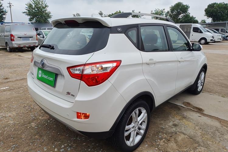 Used CHANGAN CS35 2014 1.6L Manual Luxury Model China IV Standard Rear Right 45 Deg