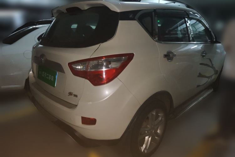 Used CHANGAN CS35 2014 1.6L Manual Luxury Model China IV Standard Rear Right 45 Deg