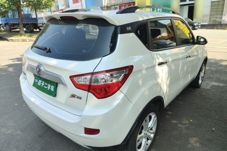 Used CHANGAN CS35 2014 1.6L Automatic Luxury Model China IV Standard Rear Right 45 Deg