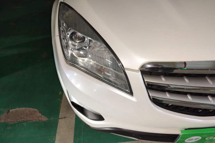 Used CHANGAN CS35 2014 1.6L Manual Luxury Model China IV Standard Right Front Headlight