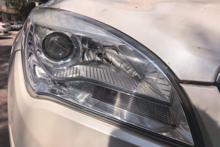 Used CHANGAN CS35 2014 1.6L Automatic Luxury Model China IV Standard Right Front Headlight