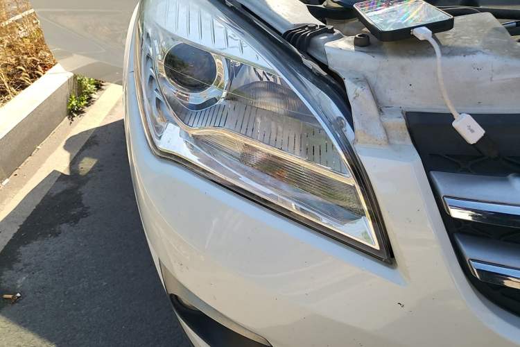 Used CHANGAN CS35 2014 1.6L Manual Luxury Navigation Model China IV Standard Right Front Headlight