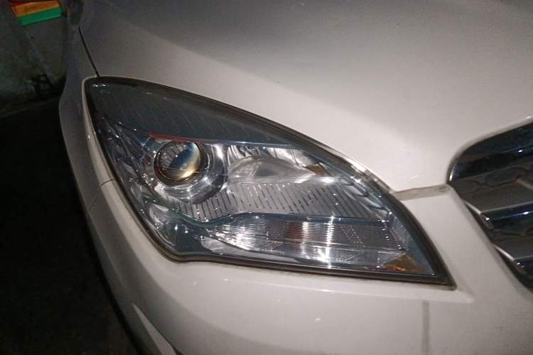Used CHANGAN CS35 2014 1.6L Automatic Luxury Model China IV Standard Right Front Headlight