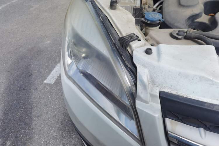 Used CHANGAN CS35 2014 1.6L Manual Luxury Model China IV Standard Right Front Headlight