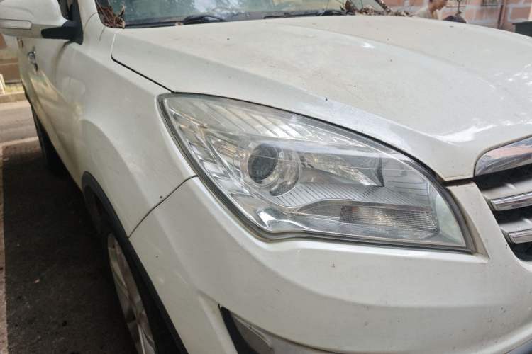 Used CHANGAN CS35 2014 1.6L Manual Luxury Model China IV Standard Right Front Headlight