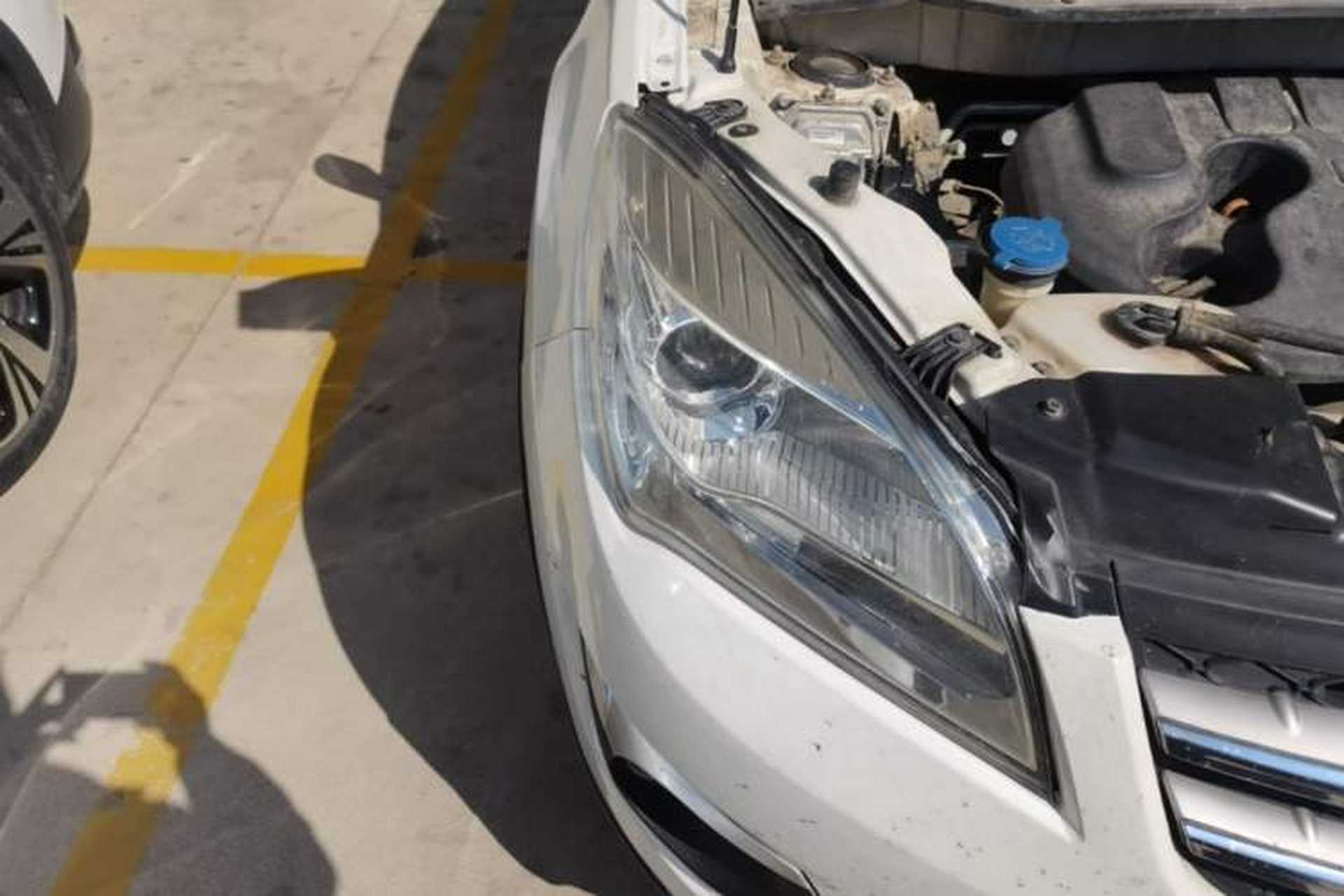 Used CHANGAN CS35 2014 1.6L Manual Luxury Model China IV Standard Right Front Headlight