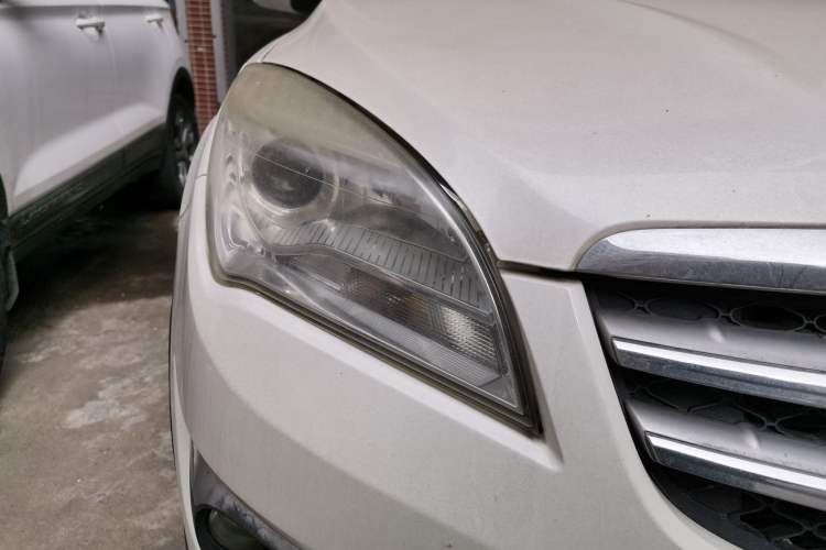 Used CHANGAN CS35 2014 1.6L Manual Luxury Model China IV Standard Right Front Headlight