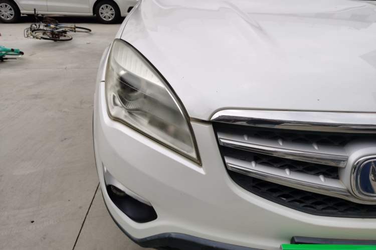 Used CHANGAN CS35 2014 1.6L Manual Luxury Model China V Standard Right Front Headlight