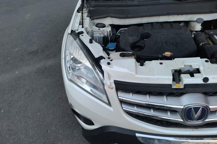 Used CHANGAN CS35 2014 1.6L Automatic Luxury Model China IV Standard Right Front Headlight