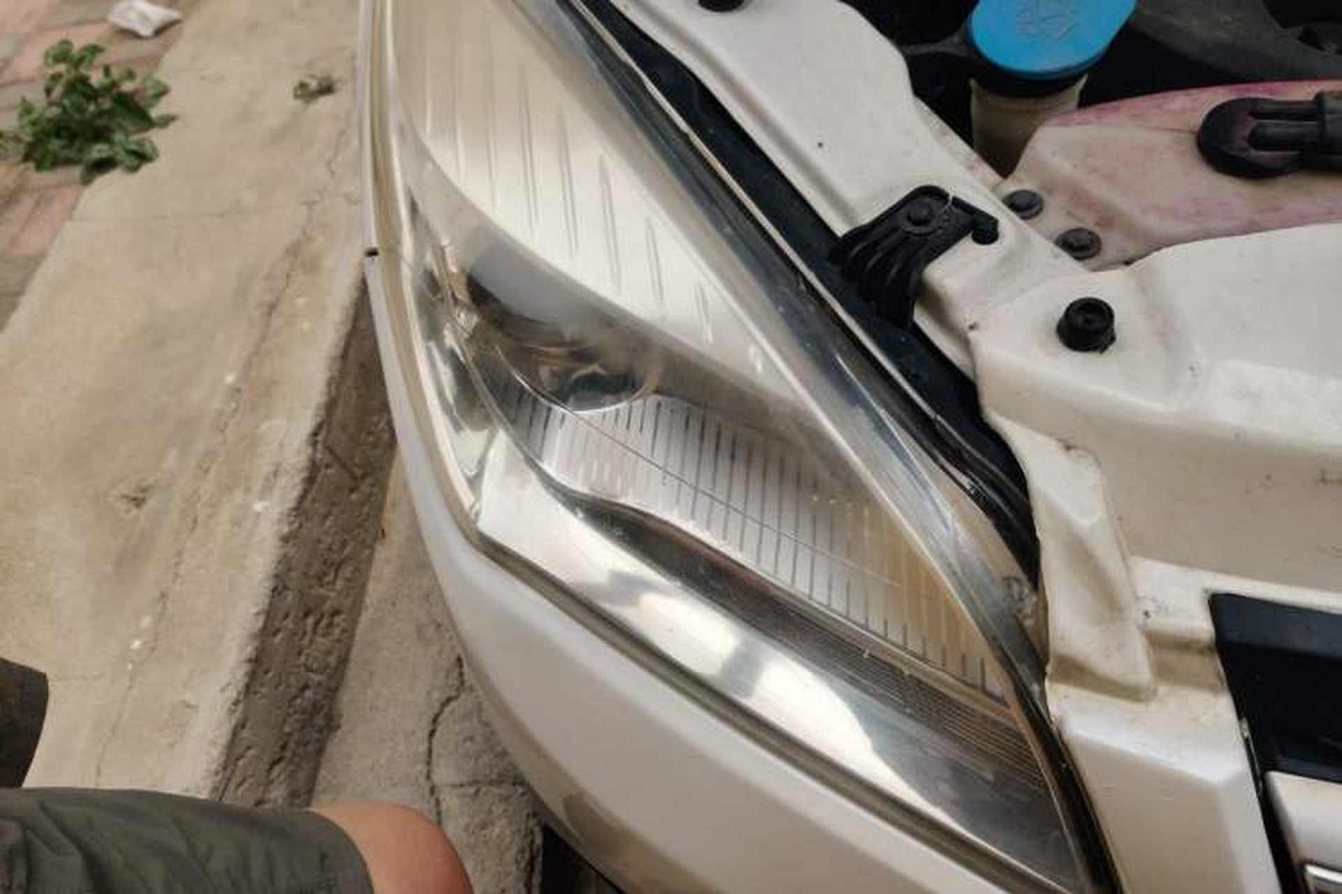 Used CHANGAN CS35 2014 1.6L Manual Luxury Model China IV Standard Right Front Headlight