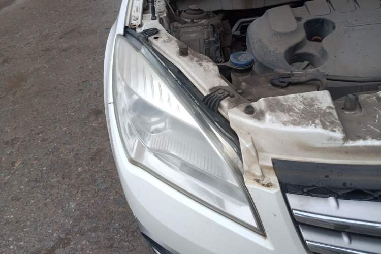 Used CHANGAN CS35 2014 1.6L Manual Luxury Model China IV Standard Right Front Headlight