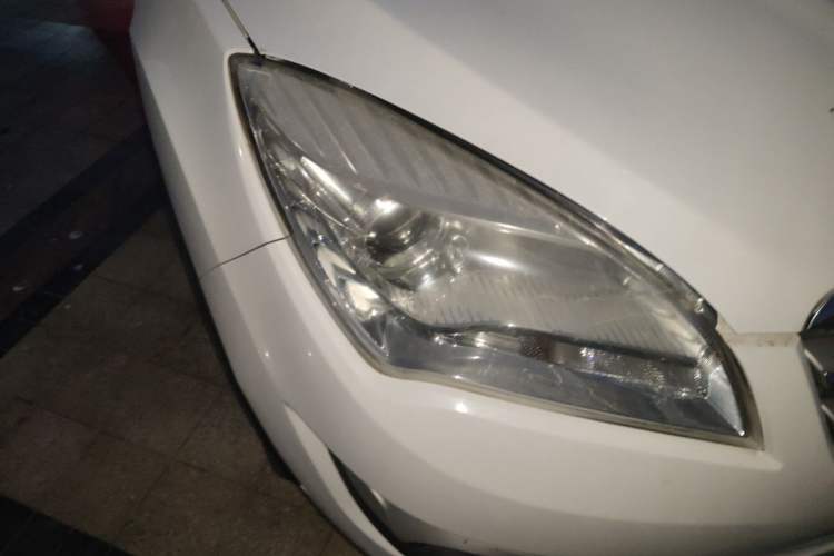 Used CHANGAN CS35 2014 1.6L Automatic Luxury Model China IV Standard Right Front Headlight