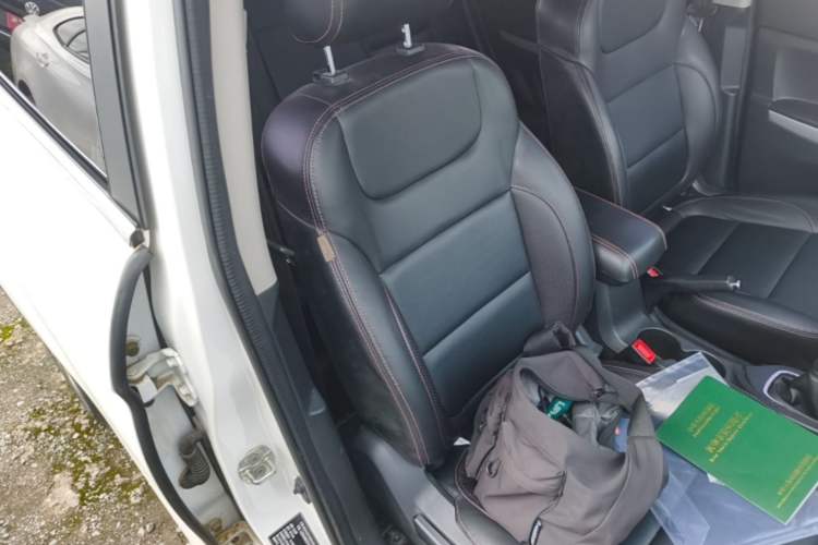 Used CHANGAN CS35 2014 1.6L Manual Luxury Model China IV Standard Right Front Seat