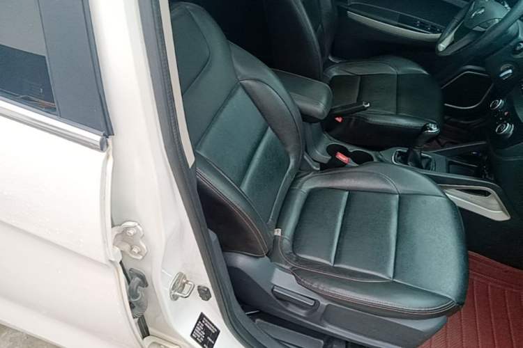 Used CHANGAN CS35 2014 1.6L Manual Luxury Model China IV Standard Right Front Seat