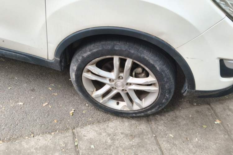 Used CHANGAN CS35 2014 1.6L Manual Luxury Model China IV Standard Right Front Wheel Hub