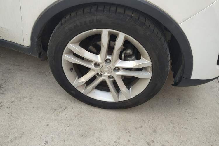 Used CHANGAN CS35 2014 1.6L Manual Luxury Model China IV Standard Right Front Wheel Hub