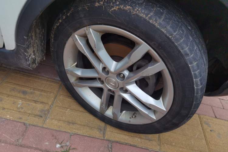 Used CHANGAN CS35 2014 1.6L Automatic Luxury Model China IV Standard Right Front Wheel Hub