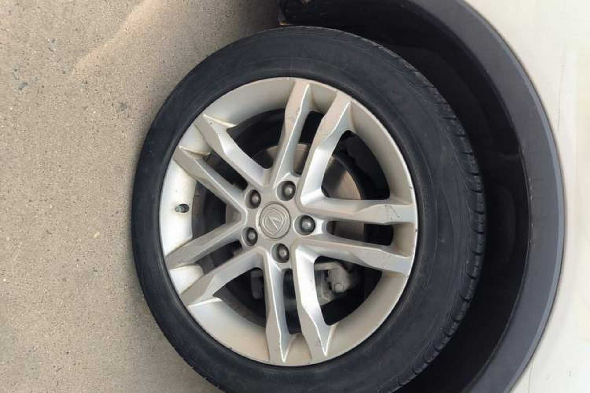 Used CHANGAN CS35 2014 1.6L Manual Luxury Model China V Standard Right Front Wheel Hub
