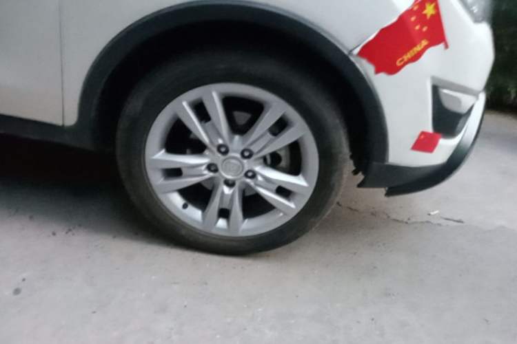 Used CHANGAN CS35 2014 1.6L Automatic Luxury Model China V Standard Right Front Wheel Hub