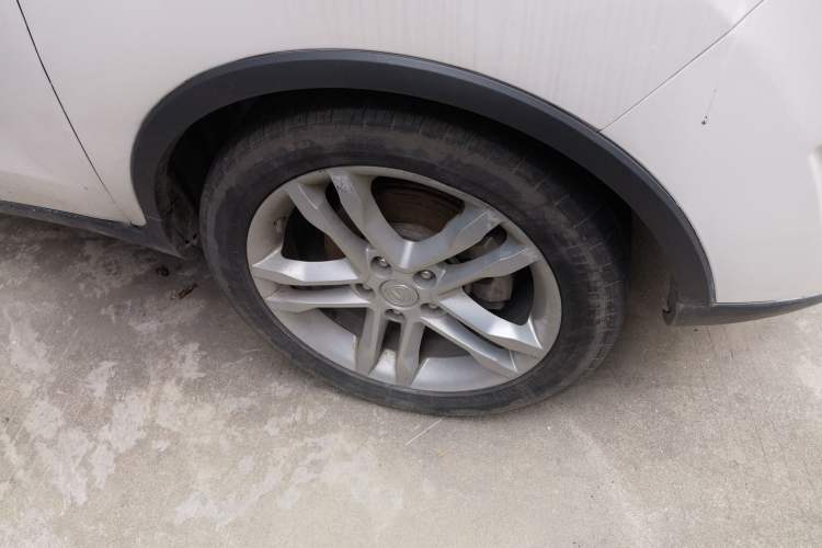 Used CHANGAN CS35 2014 1.6L Manual Luxury Model China IV Standard Right Front Wheel Hub