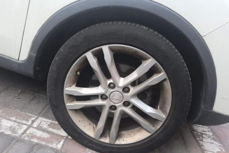 Used CHANGAN CS35 2014 1.6L Manual Luxury Model China IV Standard Right Front Wheel Hub