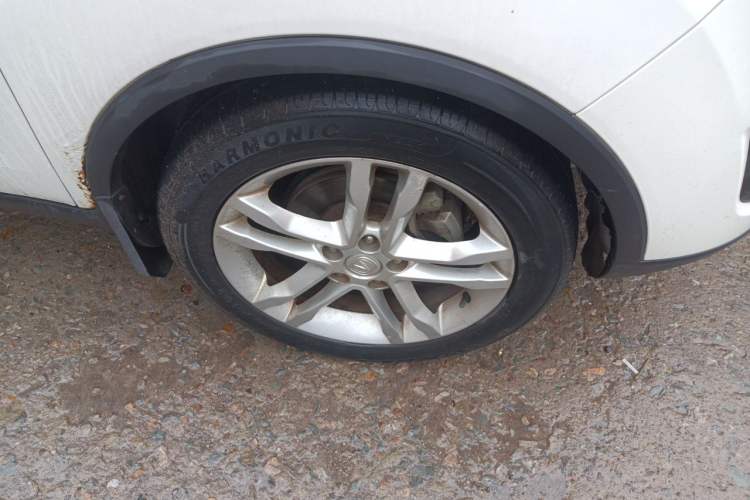 Used CHANGAN CS35 2014 1.6L Manual Luxury Model China IV Standard Right Front Wheel Hub