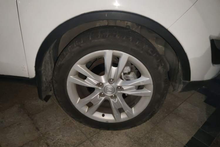 Used CHANGAN CS35 2014 1.6L Automatic Luxury Model China IV Standard Right Front Wheel Hub