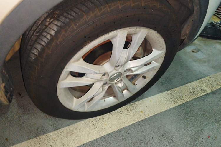 Used CHANGAN CS35 2014 1.6L Automatic Luxury Model China IV Standard Right Front Wheel Hub