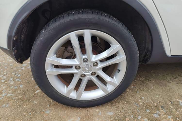 Used CHANGAN CS35 2014 1.6L Manual Luxury Model China IV Standard Right Rear Wheel Hub