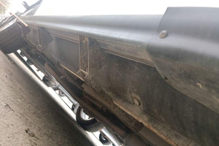 Used CHANGAN CS35 2014 1.6L Automatic Luxury Model China IV Standard Right Side Sill