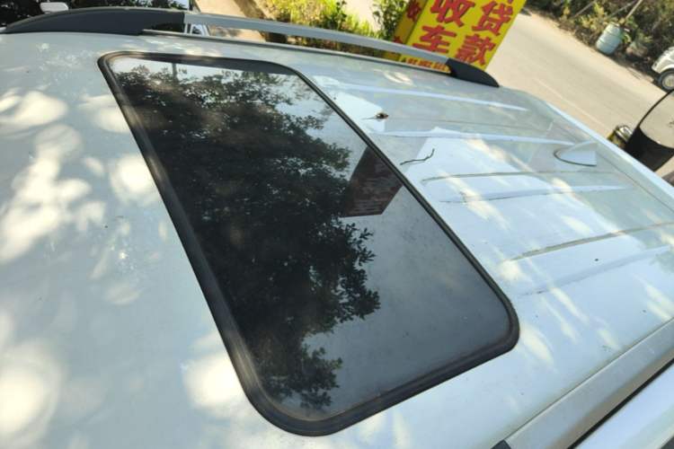 Used CHANGAN CS35 2014 1.6L Automatic Luxury Model China IV Standard Roof