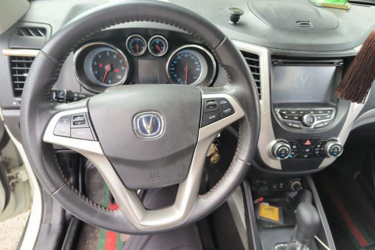 Used CHANGAN CS35 2014 1.6L Automatic Luxury Model China IV Standard Steering Wheel