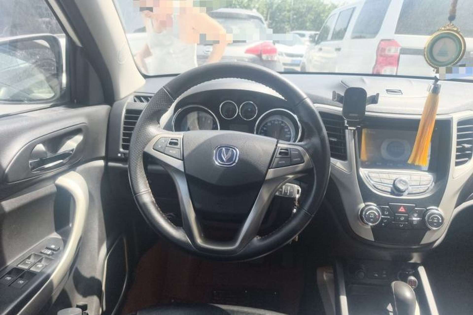 Used CHANGAN CS35 2014 1.6L Automatic Luxury Model China V Standard Steering Wheel