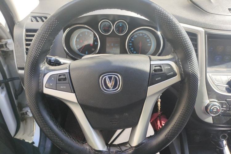 Used CHANGAN CS35 2014 1.6L Automatic Luxury Model China IV Standard Steering Wheel